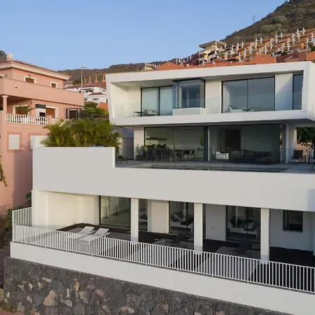 Karat Kai Torviscas Feriehus *